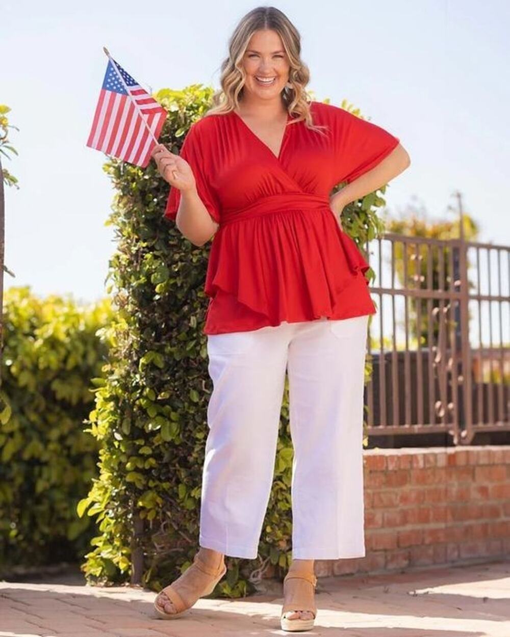 Kiyonna Top Red 3X Promenade Style Flutter Sleeves Empire Waist USA 250 Patriot